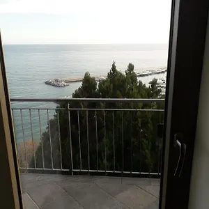 Nido Sul Mare Bed & Breakfast